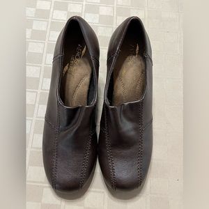 Aerosoles Isere River Women's Booties‎ 3.25” Block Heels Slip On Brown Size 6.5